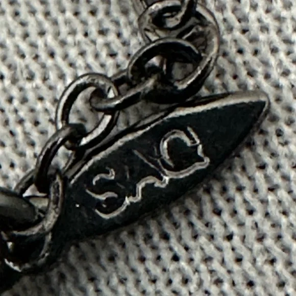 Avon black tone necklace with acrylic drop and clear rhinestones - Picture 5 of 6